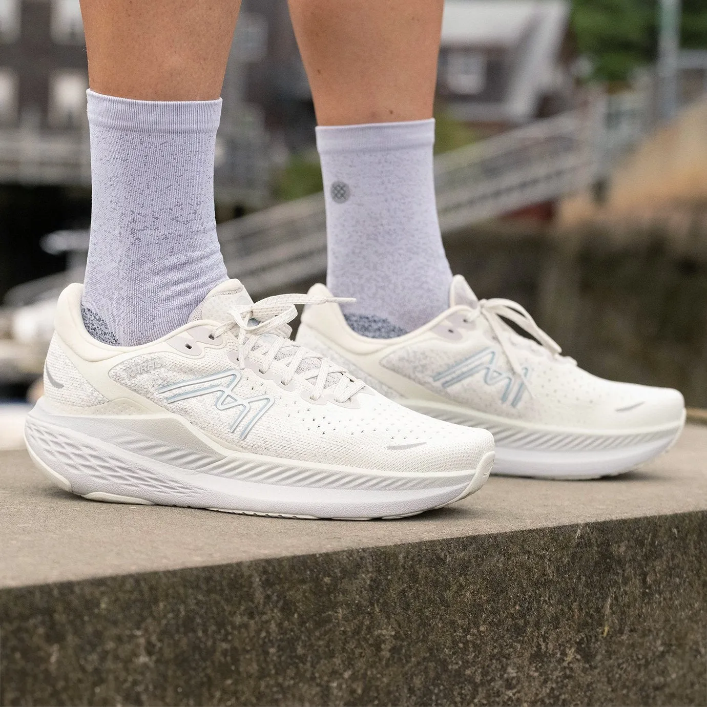 WOMEN'S MESTARI RUN 1.5 - ICICLE / STERLING BLUE,Women Shoes