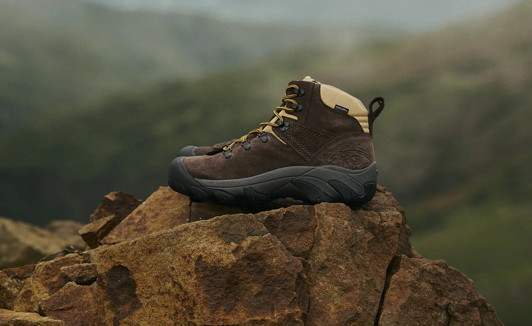 Women's Pyrenees Waterproof Hiking Boot x Mountain Research  |  Mountain Research Brown,Anti-Slip